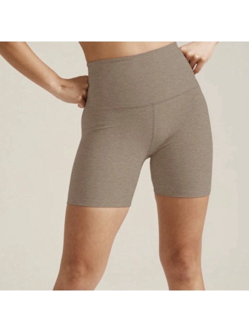 Beyond Yoga Spacedye Bike Shorts Heather Birch Brown Athletic Women’s Sz Medium